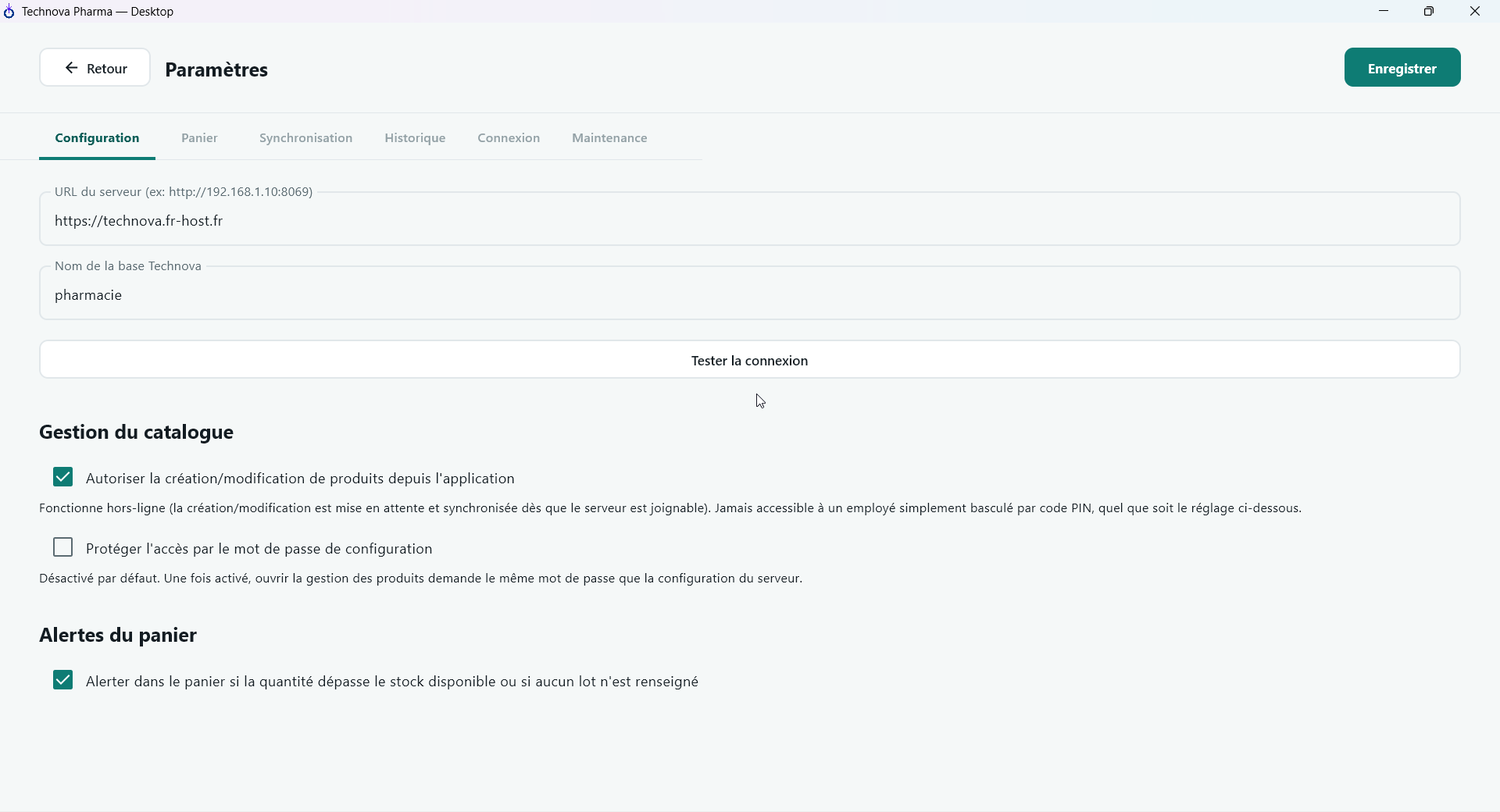 Page Paramètres de Technova Pharma avec l'URL du serveur et le nom de la base